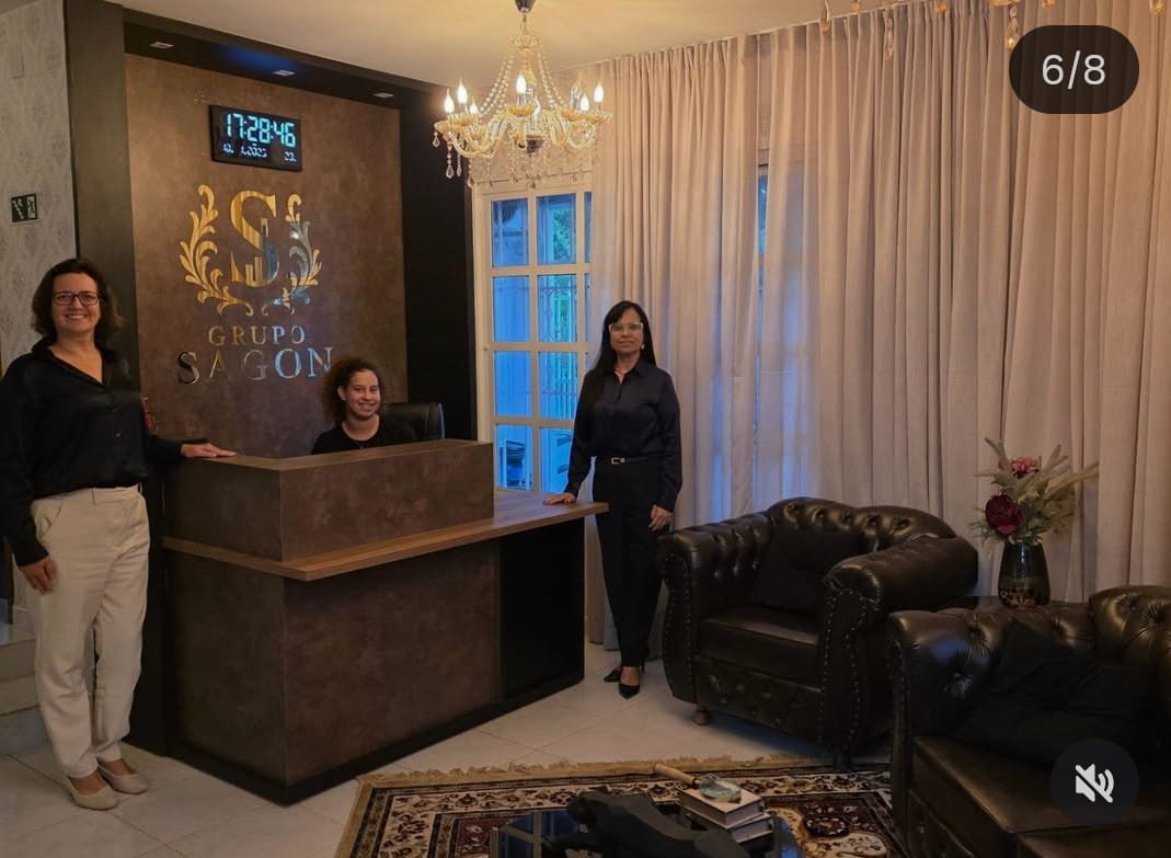 Recepção do Grupo Sagon com equipe de atendimento